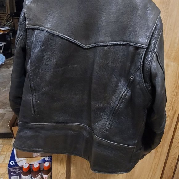 Men's Fox Creek Leather Motorcycle Jacket - Picture 3 of 16